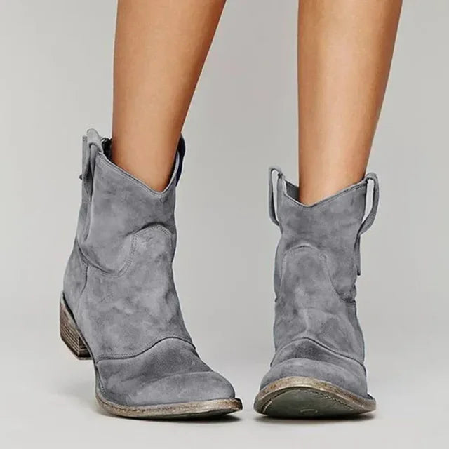 Dames enkellaarsjes in westernstijl met klassieke afwerking